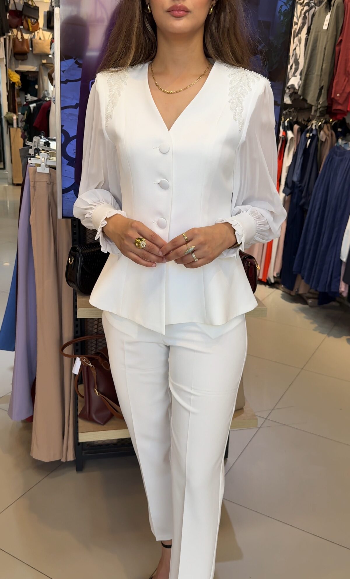 Ensemble chic et raffinée Manches Voilées & Détails Perlés