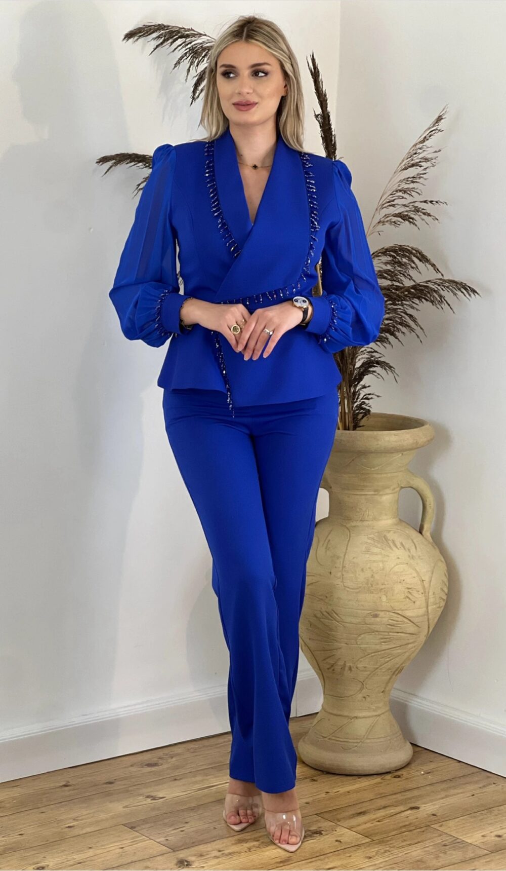 Ensemble Prestige Modèle Raffiné Pantalon Droit Veste Croisée Avec détails Brillantes. – Image 2