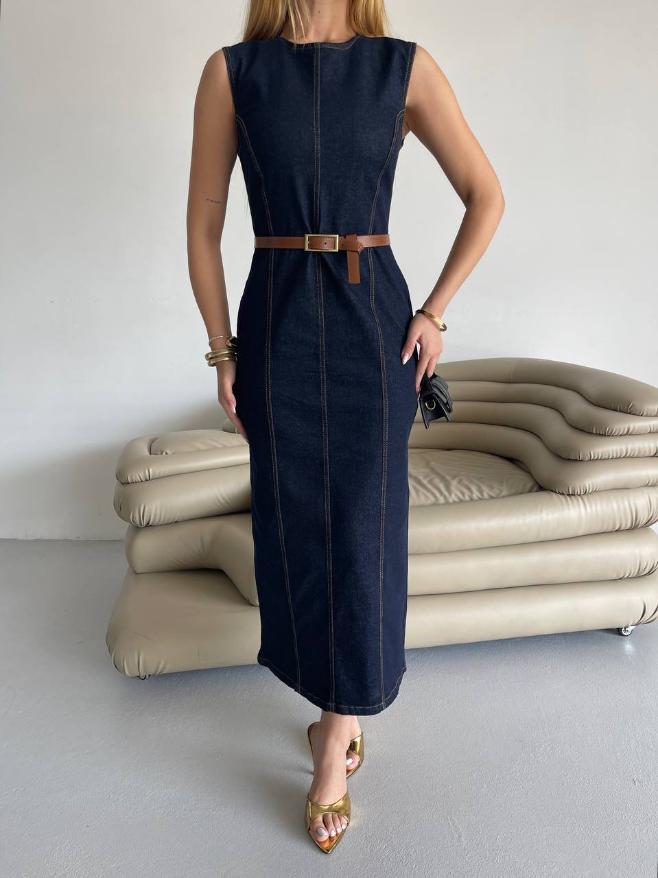 Robe Longue en Jean "Urban Classy" – L’élégance minimaliste du denim