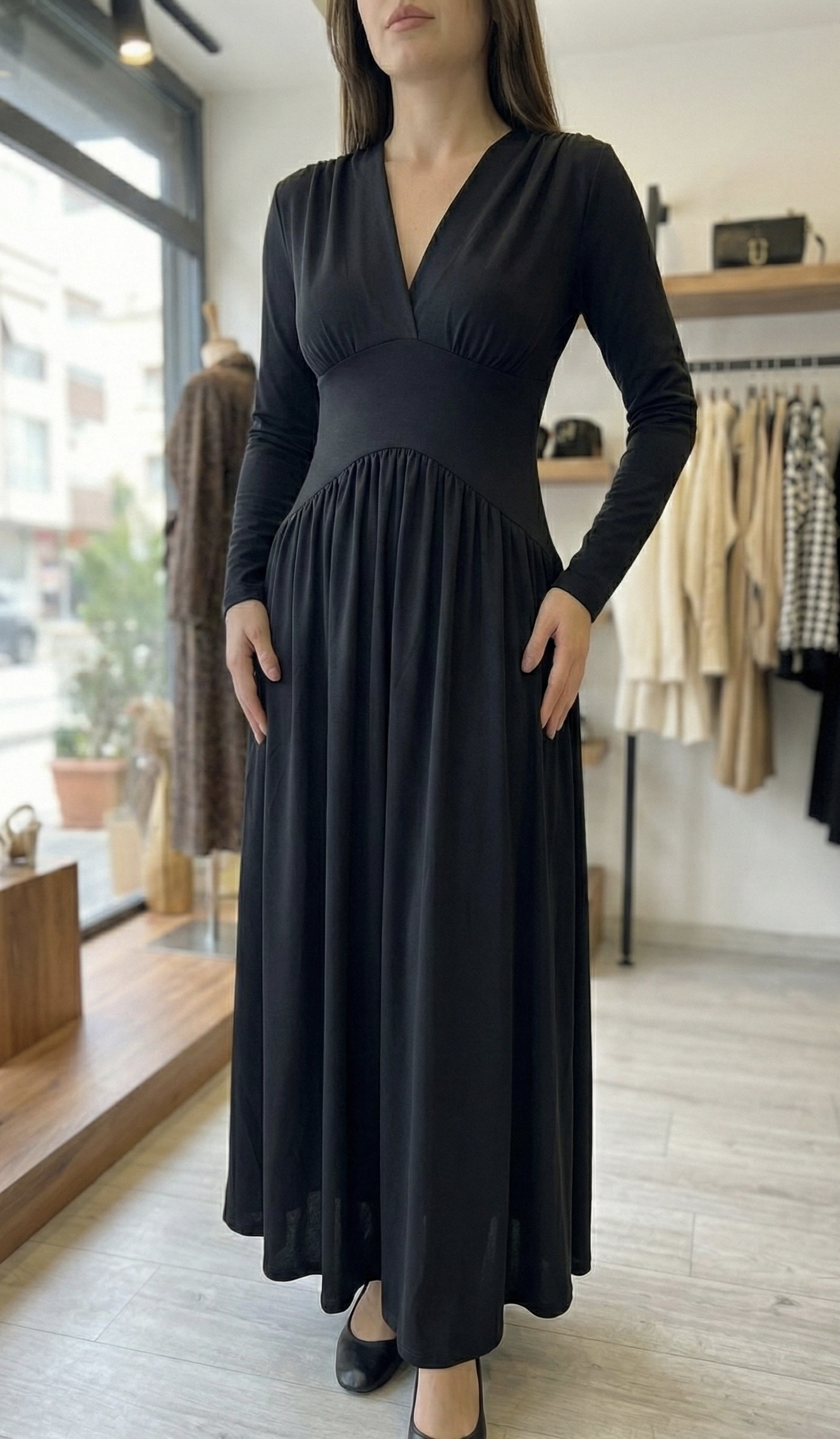 img_0531 Robe Longue Fluide Coupe Empire – Image 1