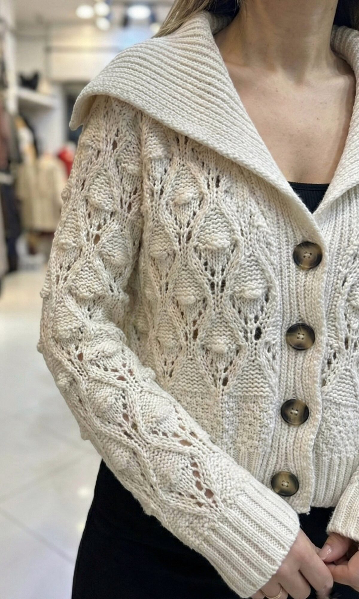 Gilet Tricot Vintage à Boutons Écaille - Blanc Cassé