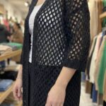 Gilet Mi-Long en Maille Résille Ajourée - Noir