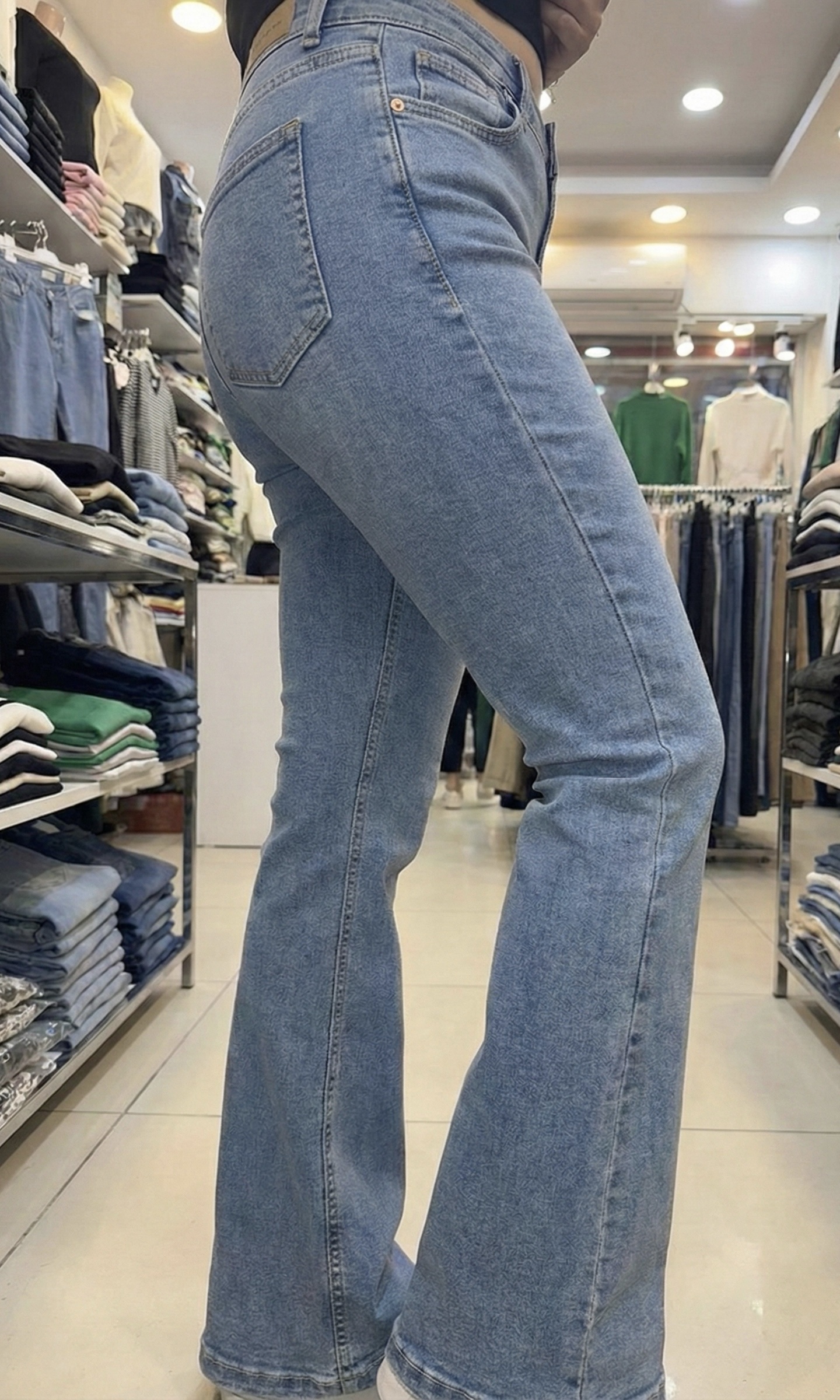 img_1093-2 Jean Bootcut Taille Haute - Bleu Clair Délavé – Image 1