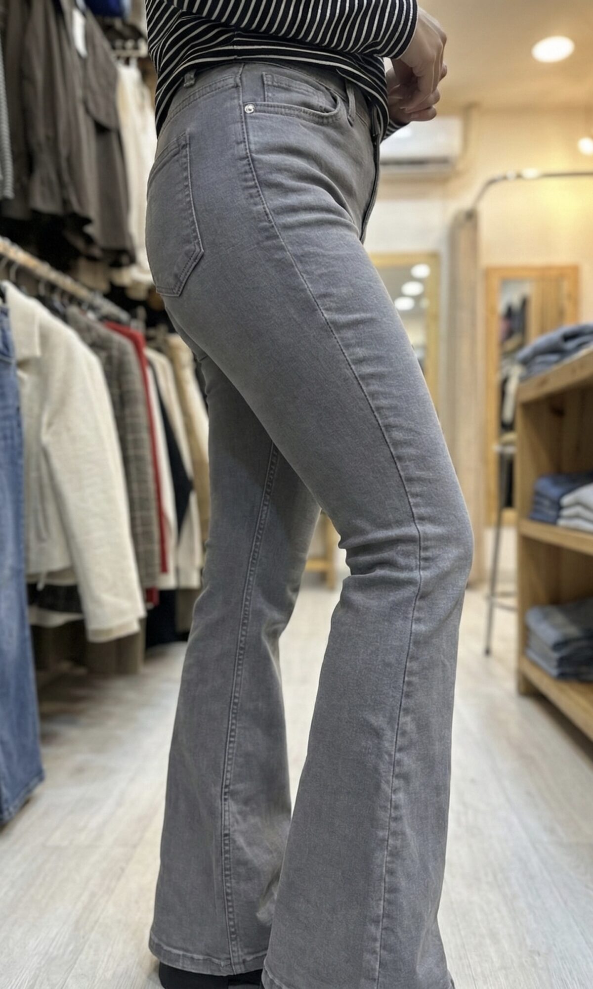 Jean Bootcut Gris Cendré – Chic & Rock