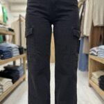 Jean Cargo Noir Taille Haute – Tendance Streetwear