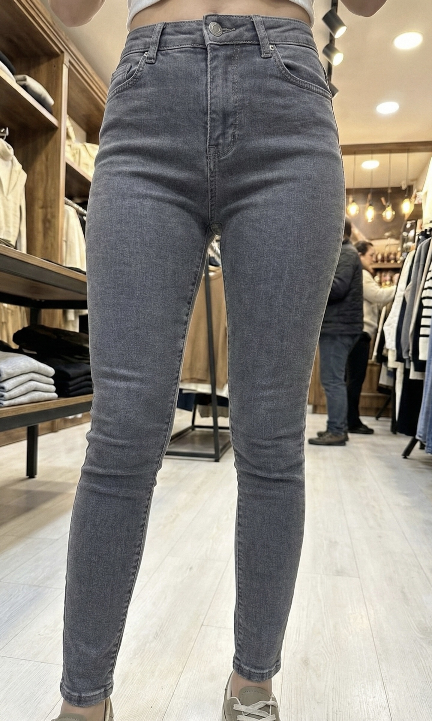 img_1283 Jean Skinny ( taille 36) – Image 1