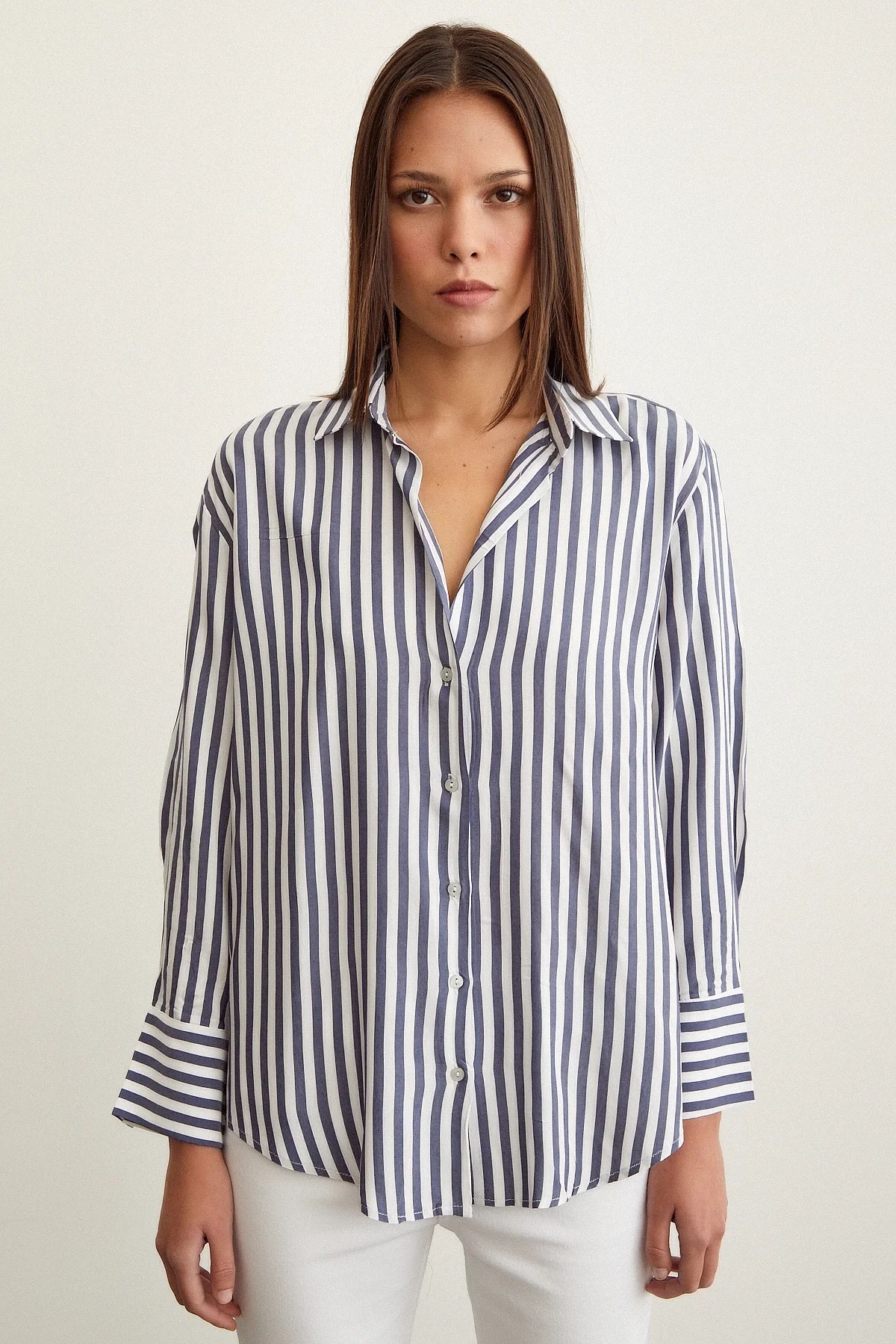 img_8738 Chemise Rayée Oversize – Image 1