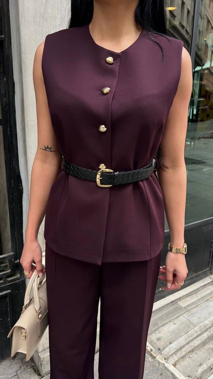 39dffd40-ae38-403c-a636-944305673b0e Ensemble top pantalon avec ceinture – Image 1