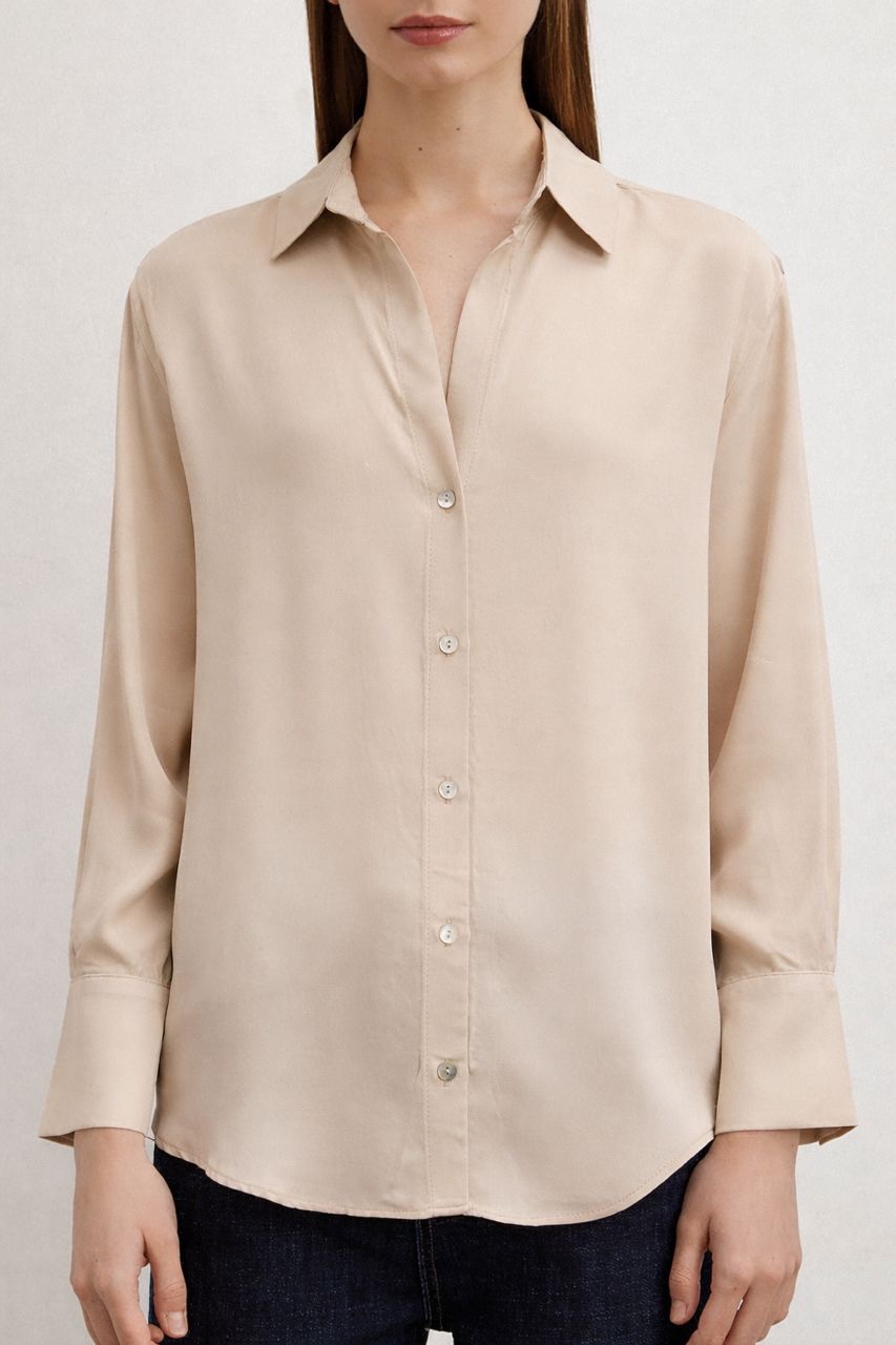 9d8d3d20-f4e9-4925-9a1e-e49af03e7e88 Chemise satinée beige – Image 1