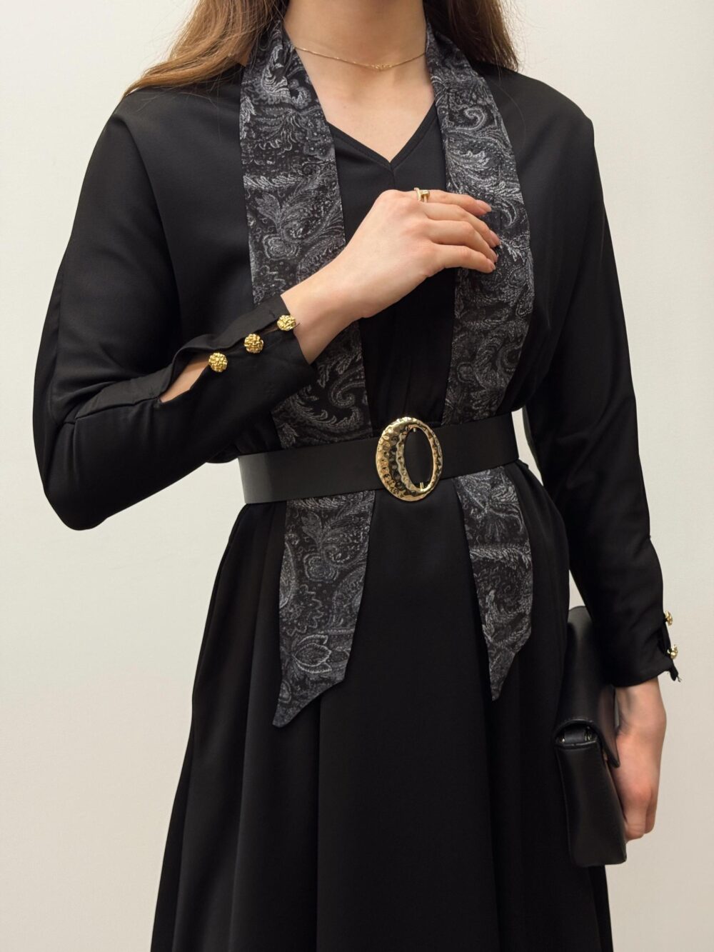 Robes avec foulard et ceinture – Image 2