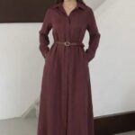 Robe longue avec ceinture