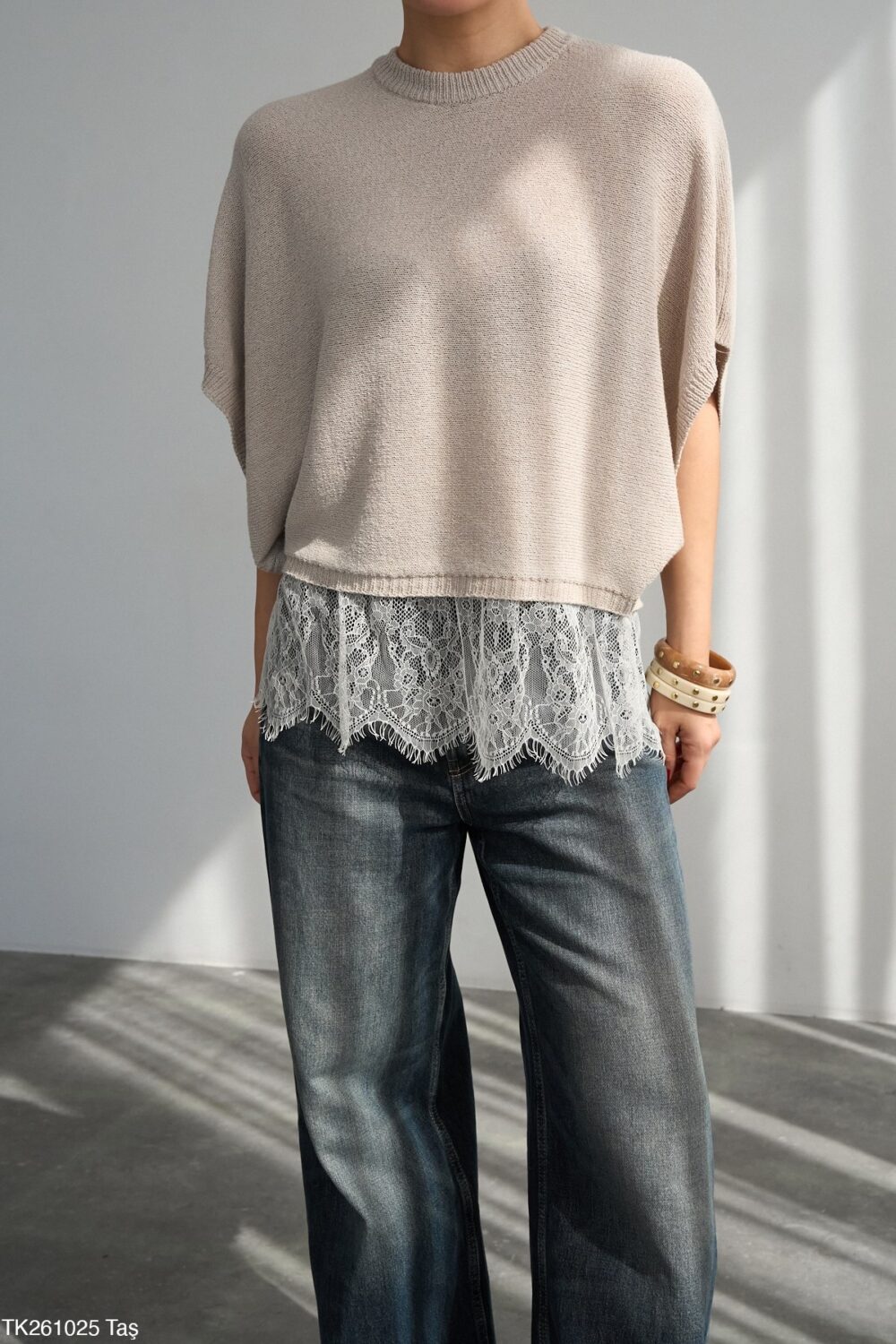 Pull fluide en maille fine avec base en dentelle de cils STD – Image 2