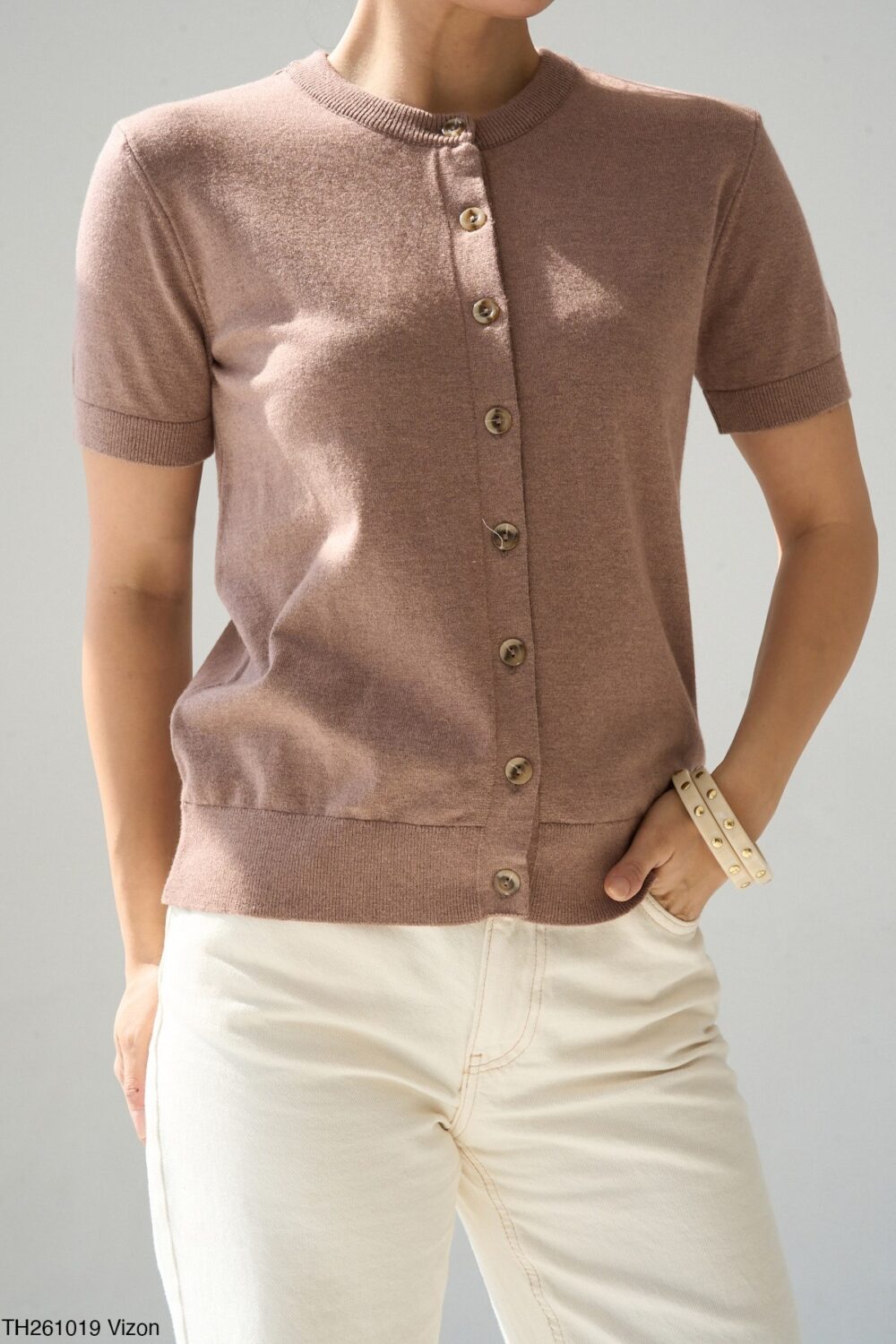 Cardigan boutonné en maille torsadée épaisse et duveteuse – Image 2