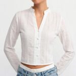 Chemise courte en guipure