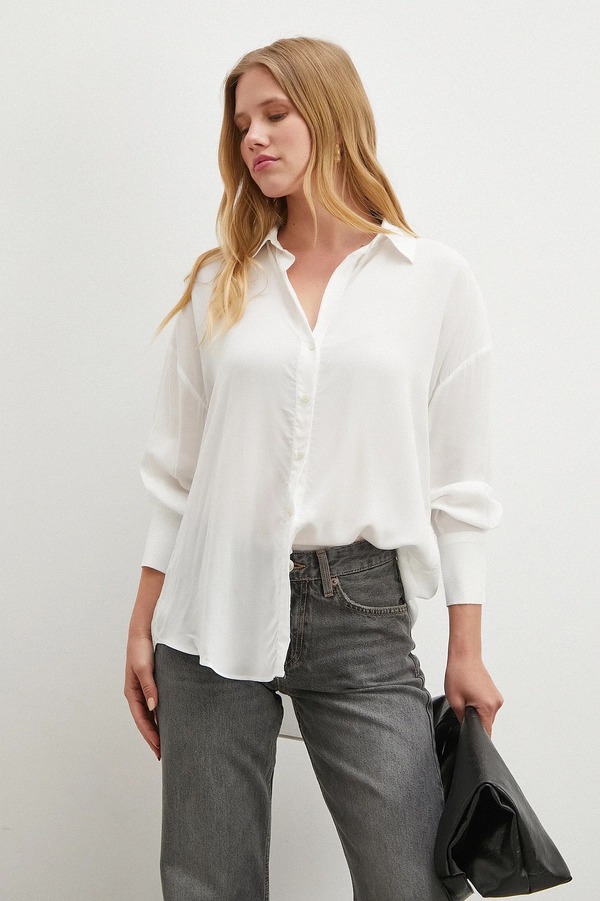 img_1099-2 Chemise fluide blanche – Image 1