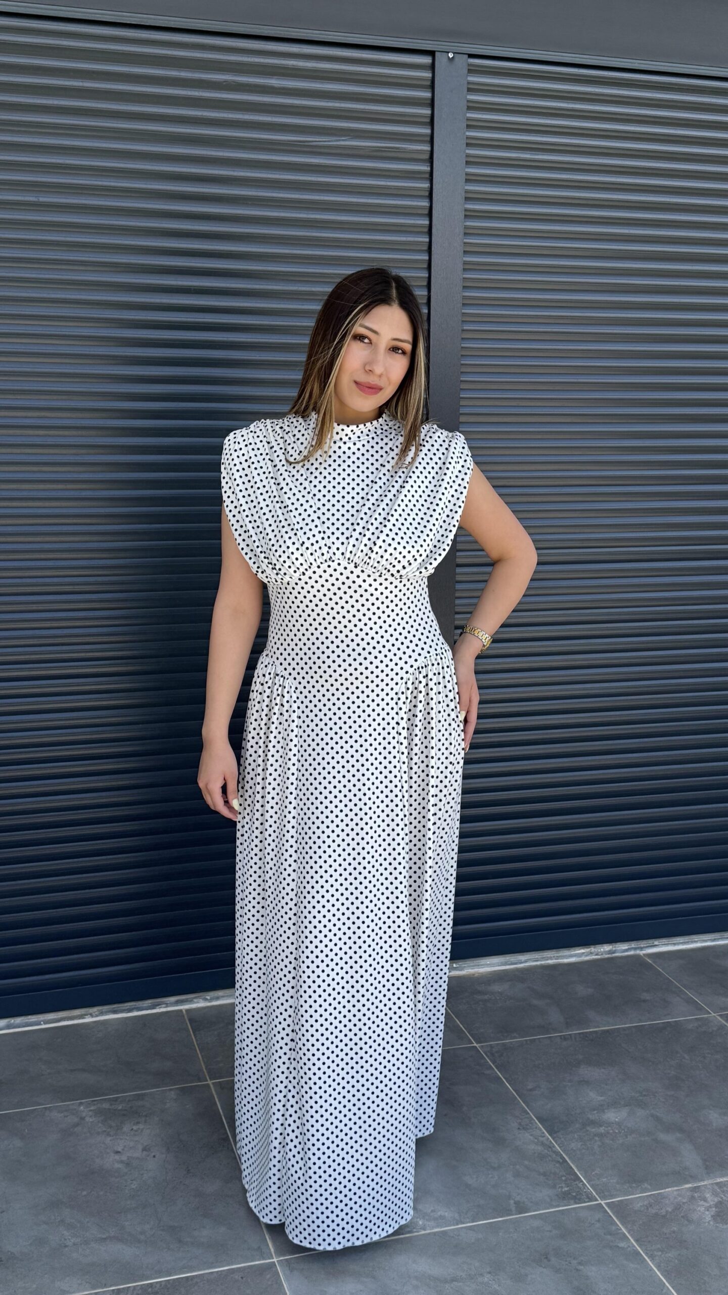 img_5903 Robe Maxi Rétro-Chic Clara – Image 1