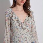 Blouse Cache-Cœur Fleurie à Volants