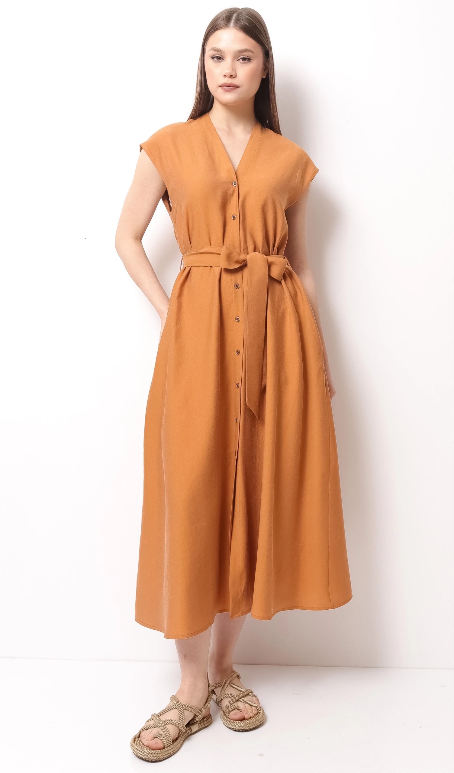 970d4074-18c5-4d41-a37f-49474c62c446 La Robe Chemise Ambre – Image 1