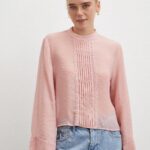 Blouse Fluide à Plis et Dentelle – Rose Poudré