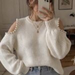 PULL EN TRICOT PERLÉ À ÉPAULES DÉNUDÉES