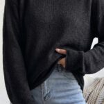 Pull noir fluide de mi-saison std