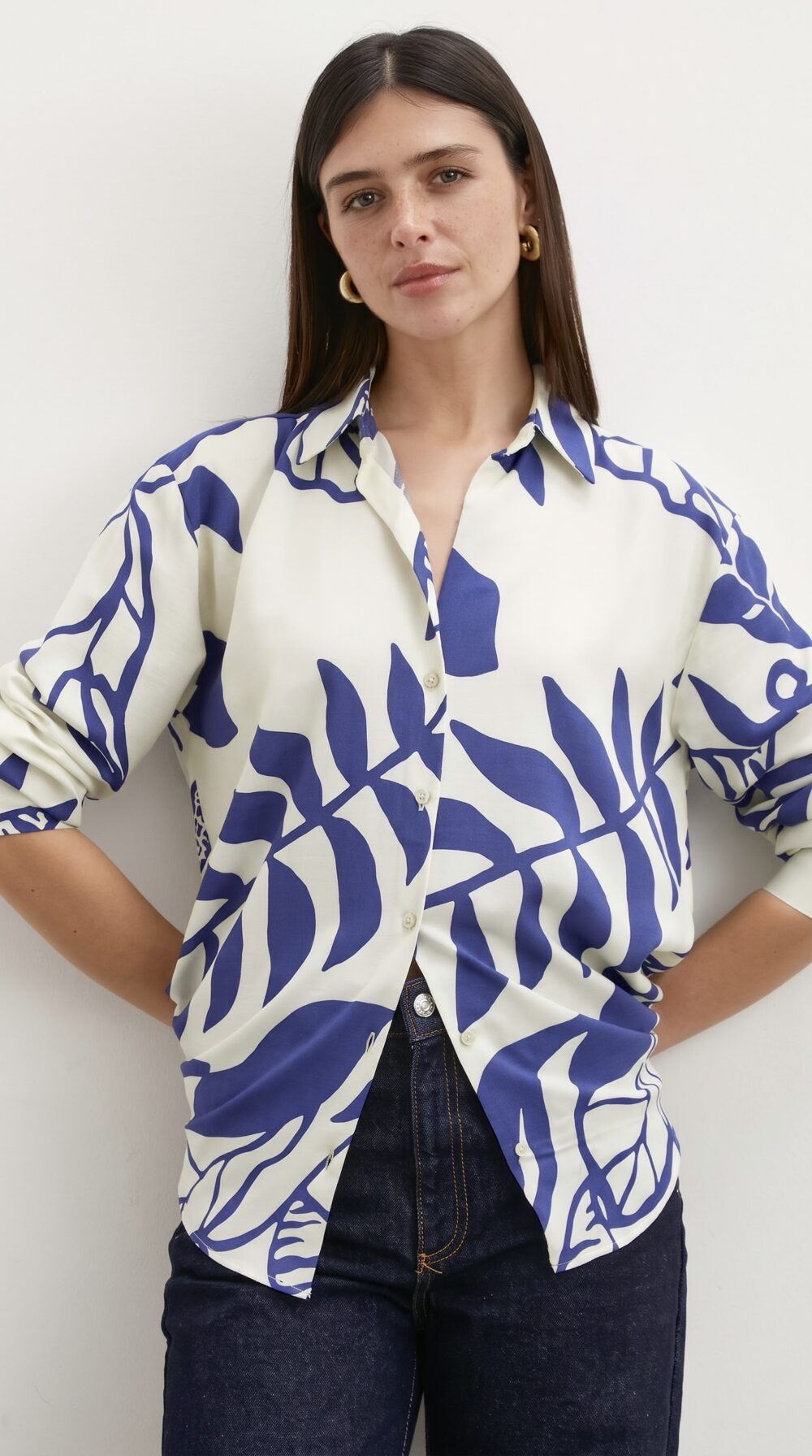 Chemise en lin à feuillage indigo – Image 2